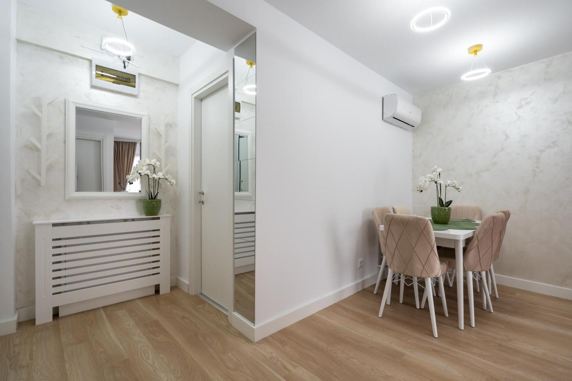 Era Herastrau Boutique Bukarest Eksteriør billede